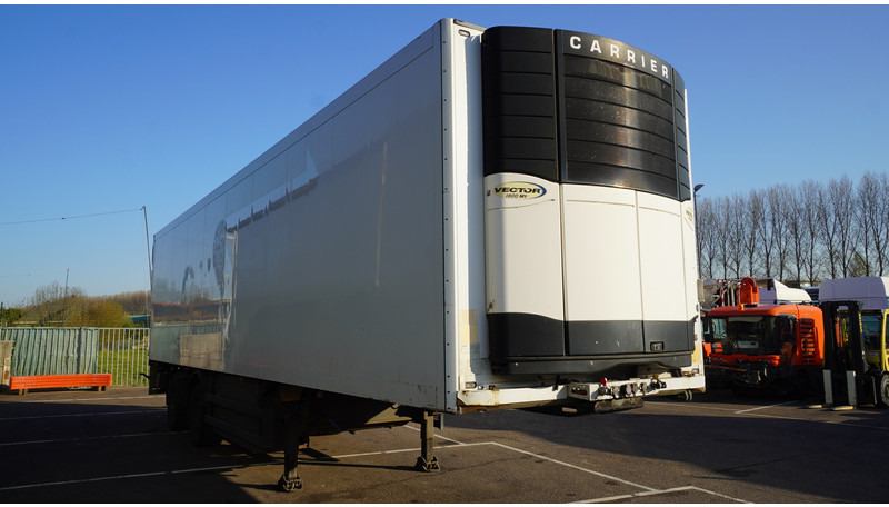Schmitz Cargobull 2 AXLE FRIGO TRAILER BROKEN COOL ENGINE - Koelwagen oplegger: afbeelding 3 Schmitz Cargobull 2 AXLE FRIGO TRAILER BROKEN COOL ENGINE - Koelwagen oplegger: afbeelding 3