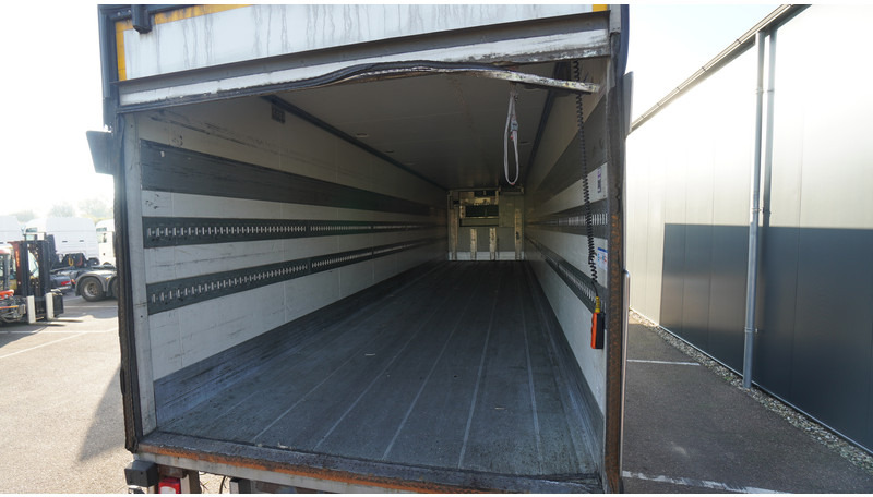 Schmitz Cargobull 2 AXLE FRIGO TRAILER BROKEN COOL ENGINE - Koelwagen oplegger: afbeelding 4 Schmitz Cargobull 2 AXLE FRIGO TRAILER BROKEN COOL ENGINE - Koelwagen oplegger: afbeelding 4