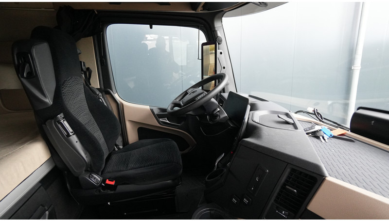 Mercedes-Benz ACTROS 1945 GIGASPACE 747.600KM - Trekker: afbeelding 5 Mercedes-Benz ACTROS 1945 GIGASPACE 747.600KM - Trekker: afbeelding 5