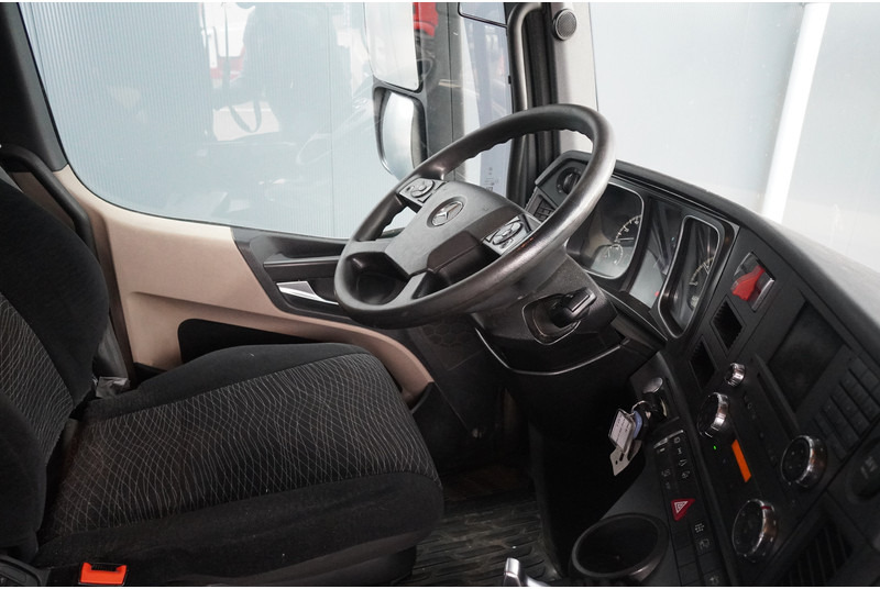 Mercedes-Benz ACTROS 2036 ADR 663.000KM - Trekker: afbeelding 5 Mercedes-Benz ACTROS 2036 ADR 663.000KM - Trekker: afbeelding 5