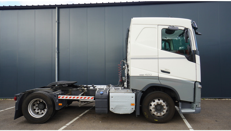 Volvo FH 420 ADR EURO 6 756.000KM - Trekker: afbeelding 2 Volvo FH 420 ADR EURO 6 756.000KM - Trekker: afbeelding 2