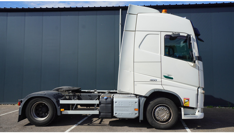 Volvo FH 460 EURO 6 GLOBETROTTER - Trekker: afbeelding 2 Volvo FH 460 EURO 6 GLOBETROTTER - Trekker: afbeelding 2