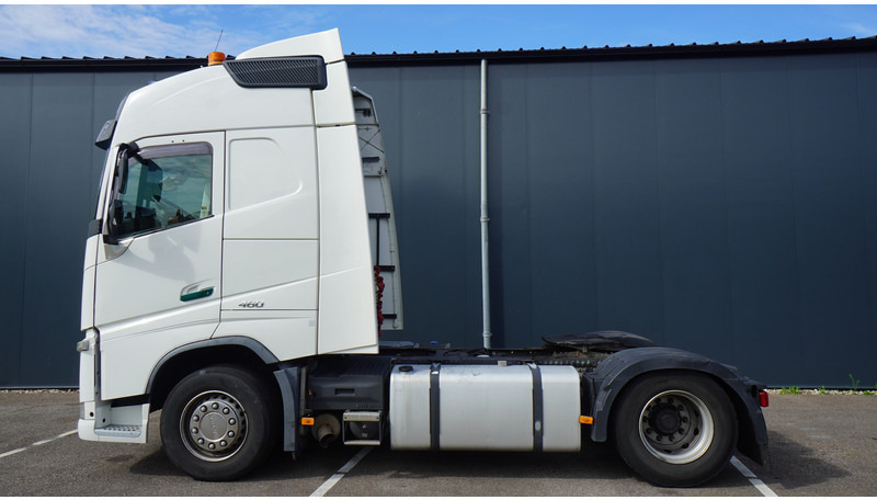 Volvo FH 460 EURO 6 GLOBETROTTER - Trekker: afbeelding 1 Volvo FH 460 EURO 6 GLOBETROTTER - Trekker: afbeelding 1