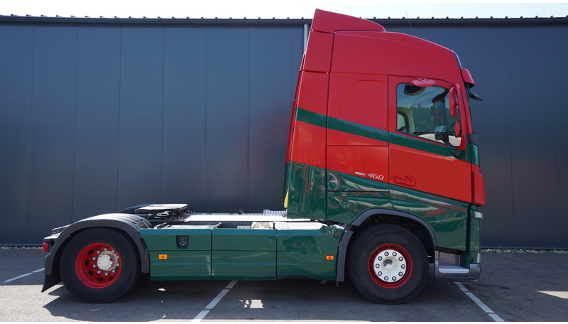 Volvo FH 460 EURO 6 GLOBETROTTER - Trekker: afbeelding 2 Volvo FH 460 EURO 6 GLOBETROTTER - Trekker: afbeelding 2
