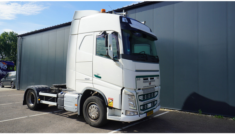 Volvo FH 460 EURO 6 GLOBETROTTER - Trekker: afbeelding 4 Volvo FH 460 EURO 6 GLOBETROTTER - Trekker: afbeelding 4