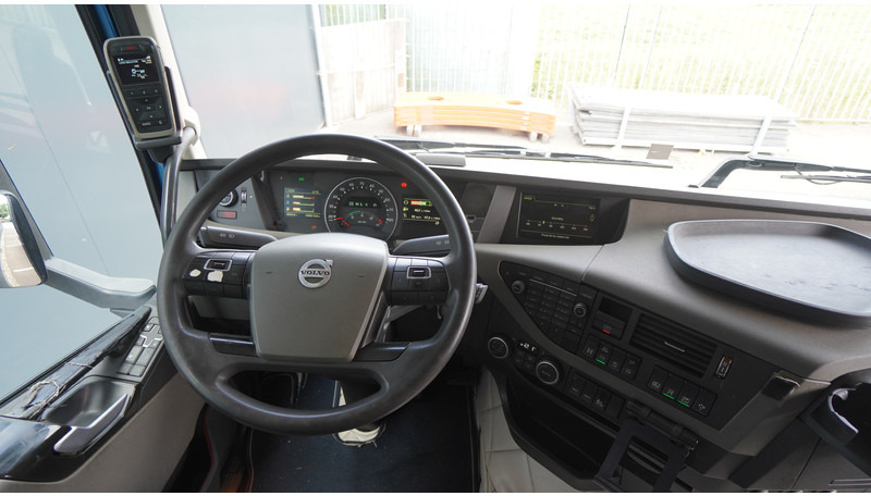 Volvo FH 540 6X4 EURO 6 GLOBETROTTER - Trekker: afbeelding 5 Volvo FH 540 6X4 EURO 6 GLOBETROTTER - Trekker: afbeelding 5
