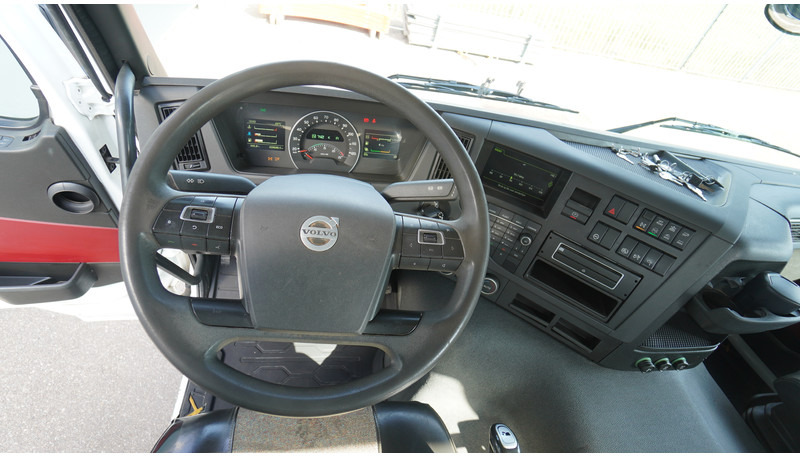 Volvo FMX 460 8X4 OPEN BOX WITH HIAB X-HIPRO 232 E-3 CRANE - Kraanwagen: afbeelding 5 Volvo FMX 460 8X4 OPEN BOX WITH HIAB X-HIPRO 232 E-3 CRANE - Kraanwagen: afbeelding 5