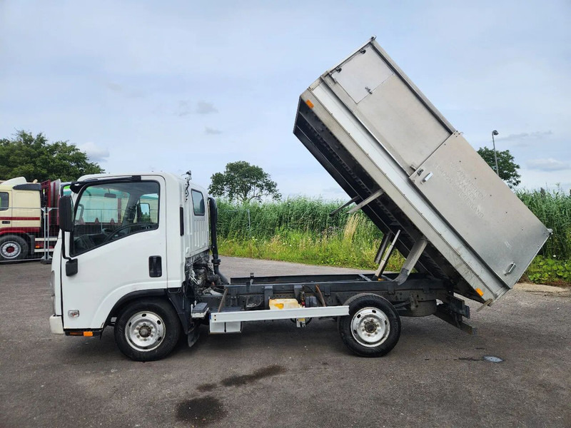 Kipper bestelwagen Isuzu N 2011, 3.0L, Euro 5, 157000km, Manual, New APK/TUV: afbeelding 10 Kipper bestelwagen Isuzu N 2011, 3.0L, Euro 5, 157000km, Manual, New APK/TUV: afbeelding 10