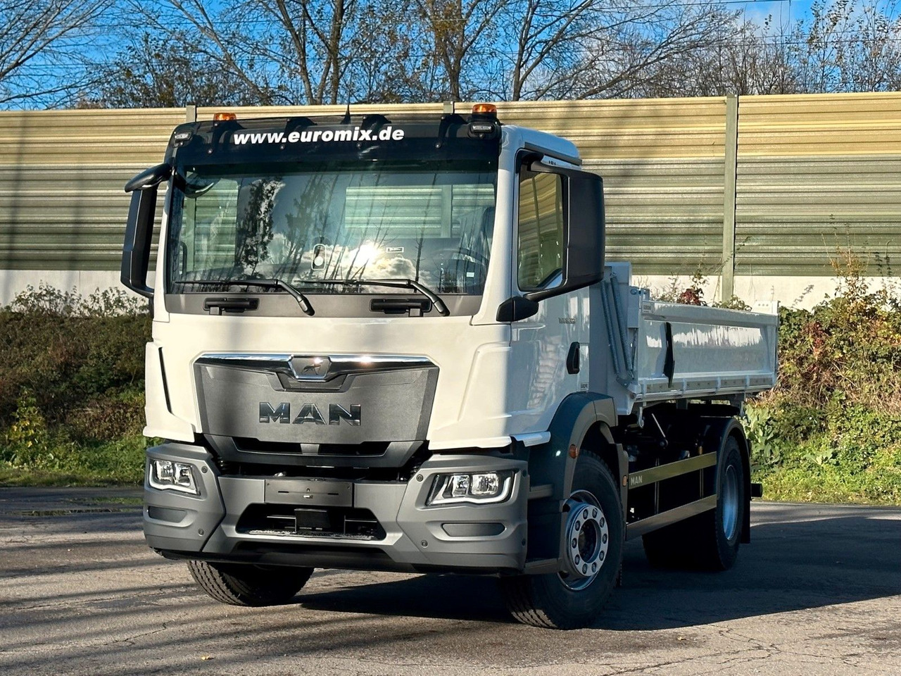 MAN TGM 18.320 4X2 / Euro 6e 3-Seiten-Kipper - Kipper vrachtwagen: afbeelding 2 MAN TGM 18.320 4X2 / Euro 6e 3-Seiten-Kipper - Kipper vrachtwagen: afbeelding 2