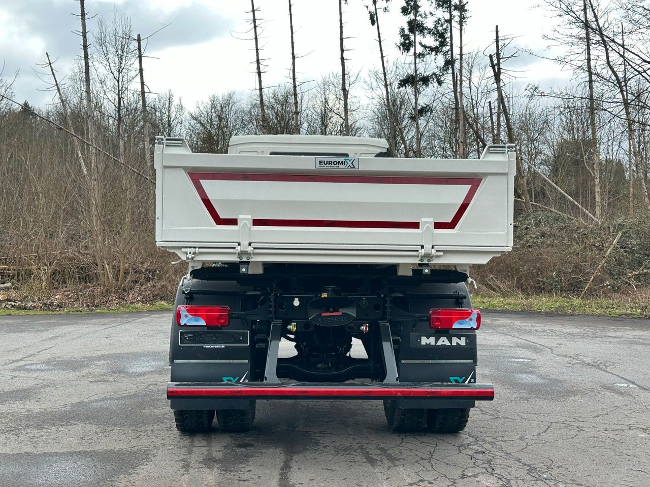 MAN TGM 18.320 4X4 Euro 6e Euromix 3-Seiten-Kipper - Kipper vrachtwagen: afbeelding 5 MAN TGM 18.320 4X4 Euro 6e Euromix 3-Seiten-Kipper - Kipper vrachtwagen: afbeelding 5