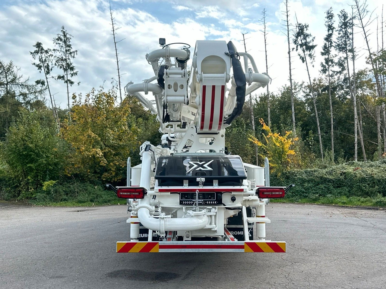 MAN TGS 26.510 6x4 SWAN TSP 38-5 160RZ ( 38m ) - Betonmixer: afbeelding 5 MAN TGS 26.510 6x4 SWAN TSP 38-5 160RZ ( 38m ) - Betonmixer: afbeelding 5