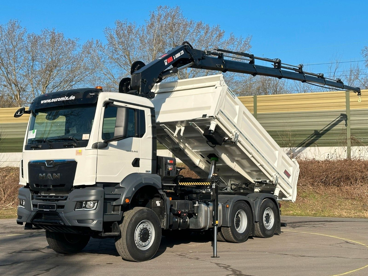 MAN TGS 28.440 6x4-4/3-Seiten- Kipper / Hiab 228-6 - Kipper vrachtwagen, Kraanwagen: afbeelding 1 MAN TGS 28.440 6x4-4/3-Seiten- Kipper / Hiab 228-6 - Kipper vrachtwagen, Kraanwagen: afbeelding 1