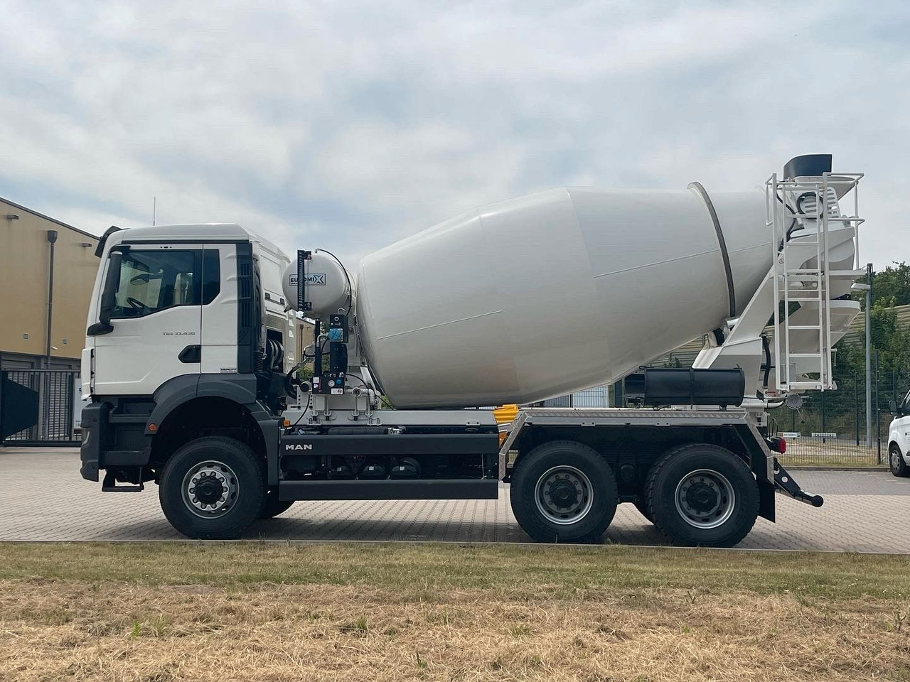 MAN TGS 33.440 6X4 / 6X6 /Euro6e EuromiX EM 8 - Betonmixer: afbeelding 3 MAN TGS 33.440 6X4 / 6X6 /Euro6e EuromiX EM 8 - Betonmixer: afbeelding 3