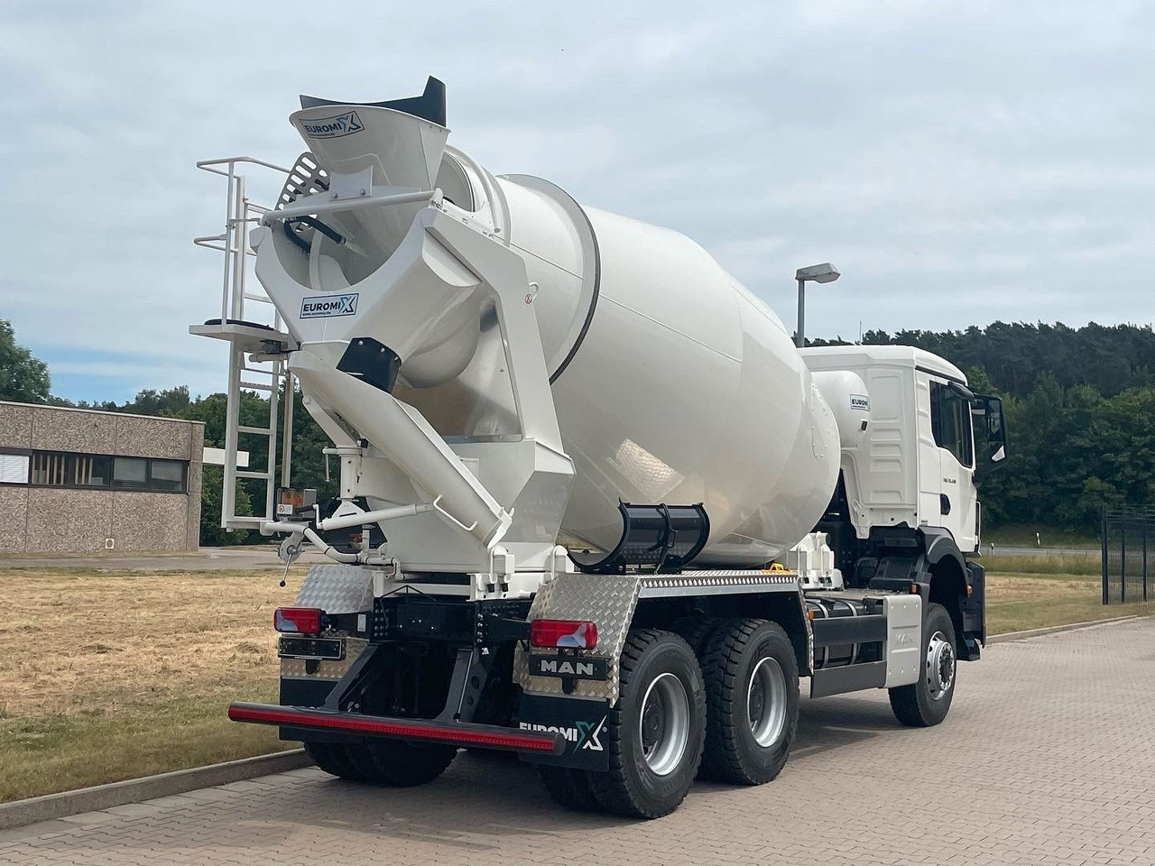 MAN TGS 33.440 6X4 / 6X6 /Euro6e EuromiX EM 8 - Betonmixer: afbeelding 5 MAN TGS 33.440 6X4 / 6X6 /Euro6e EuromiX EM 8 - Betonmixer: afbeelding 5