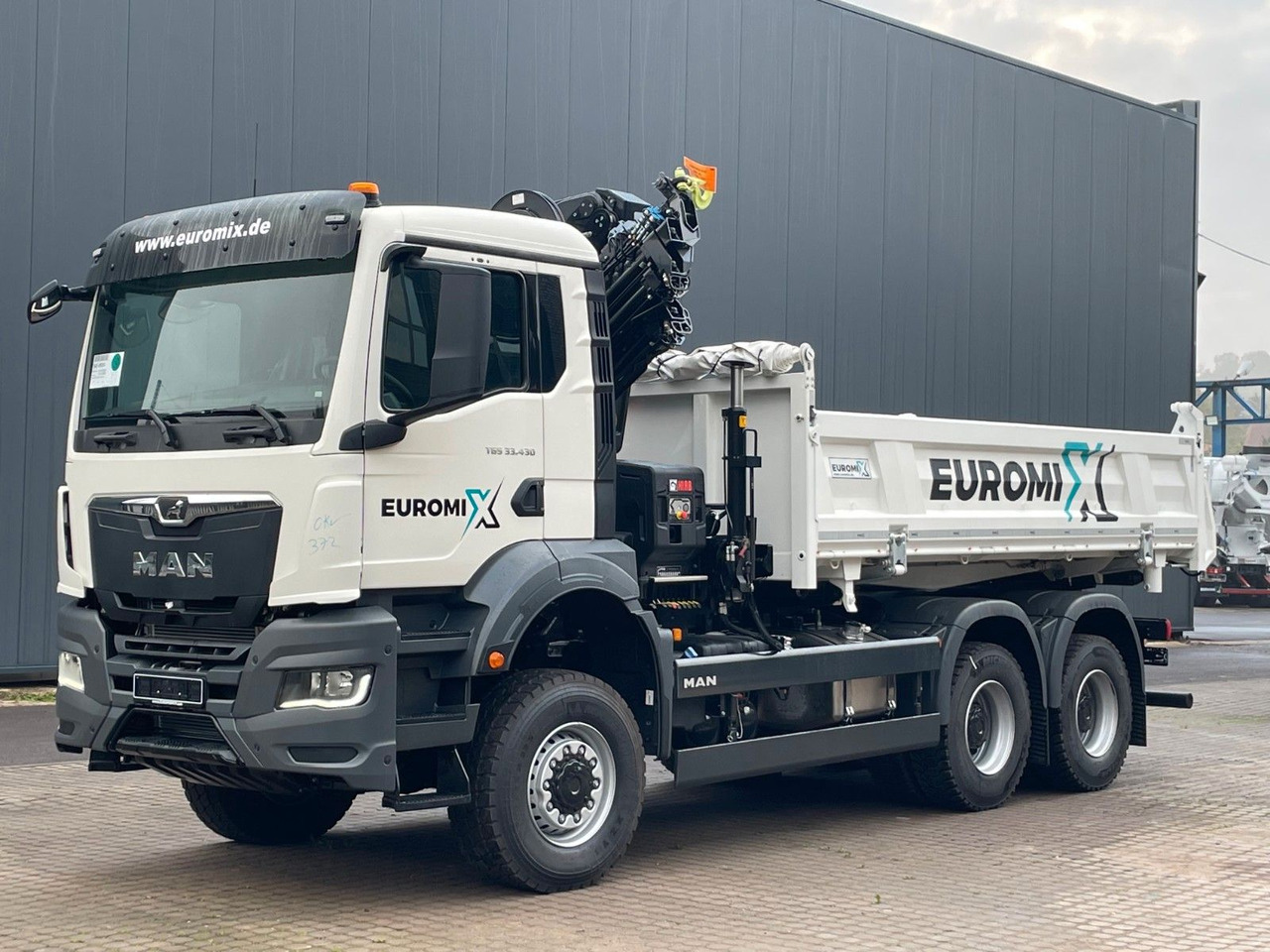 MAN TGS 33.440 6x6 /3-Seiten- Kipper / HIAB 228-6 - Kipper vrachtwagen, Kraanwagen: afbeelding 3 MAN TGS 33.440 6x6 /3-Seiten- Kipper / HIAB 228-6 - Kipper vrachtwagen, Kraanwagen: afbeelding 3