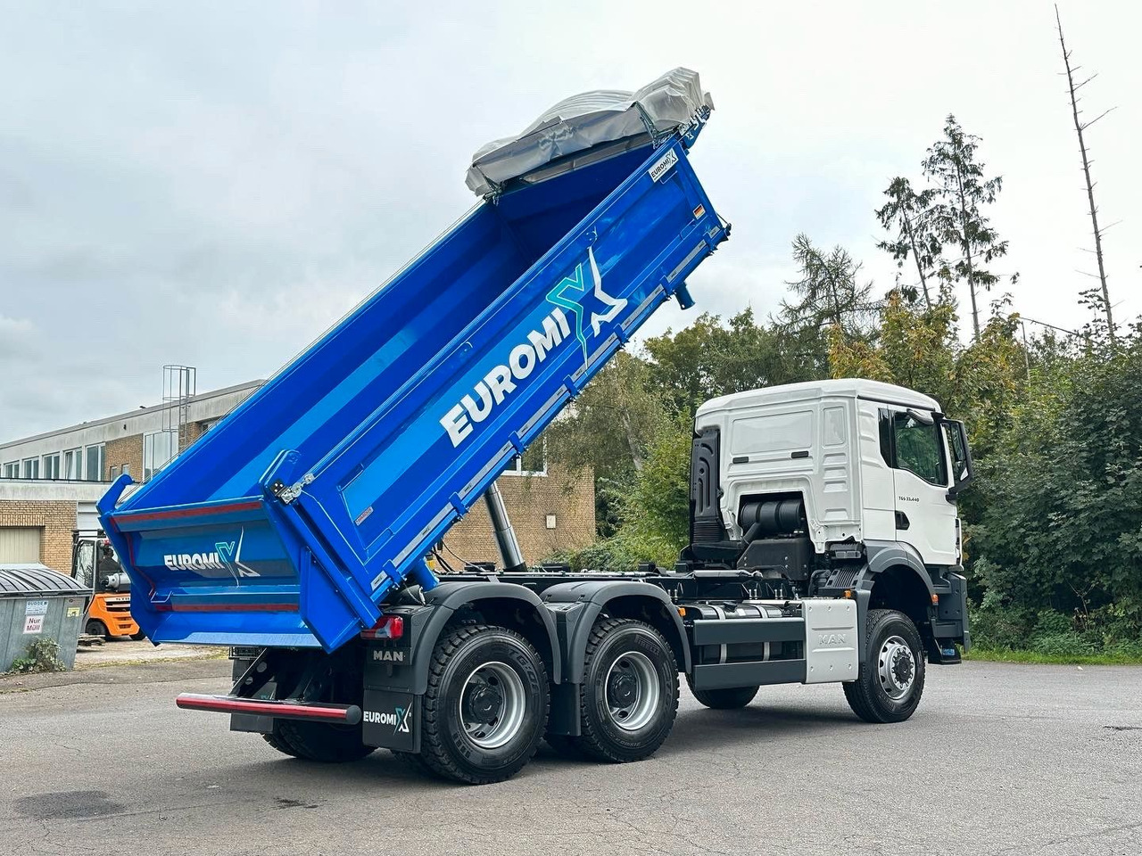 Kipper vrachtwagen MAN TGS 33.440 6x6 /Euro6 3-Seiten-Kipper EuromixMTP: afbeelding 11