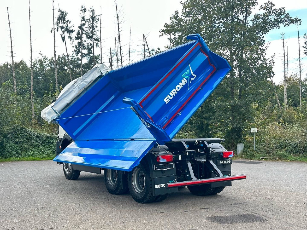 MAN TGS 33.440 6x6 /Euro6 3-Seiten-Kipper EuromixMTP - Kipper vrachtwagen: afbeelding 5 MAN TGS 33.440 6x6 /Euro6 3-Seiten-Kipper EuromixMTP - Kipper vrachtwagen: afbeelding 5