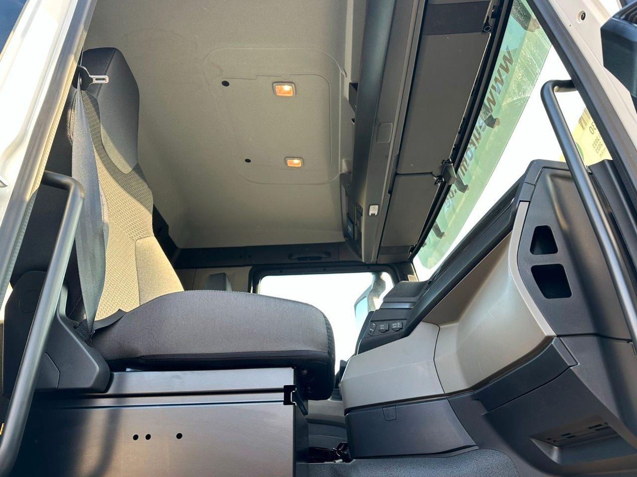 MAN TGS 35.470 BB 8X4 3-Seiten-Kipper EuromixMTP - Kipper vrachtwagen: afbeelding 5 MAN TGS 35.470 BB 8X4 3-Seiten-Kipper EuromixMTP - Kipper vrachtwagen: afbeelding 5
