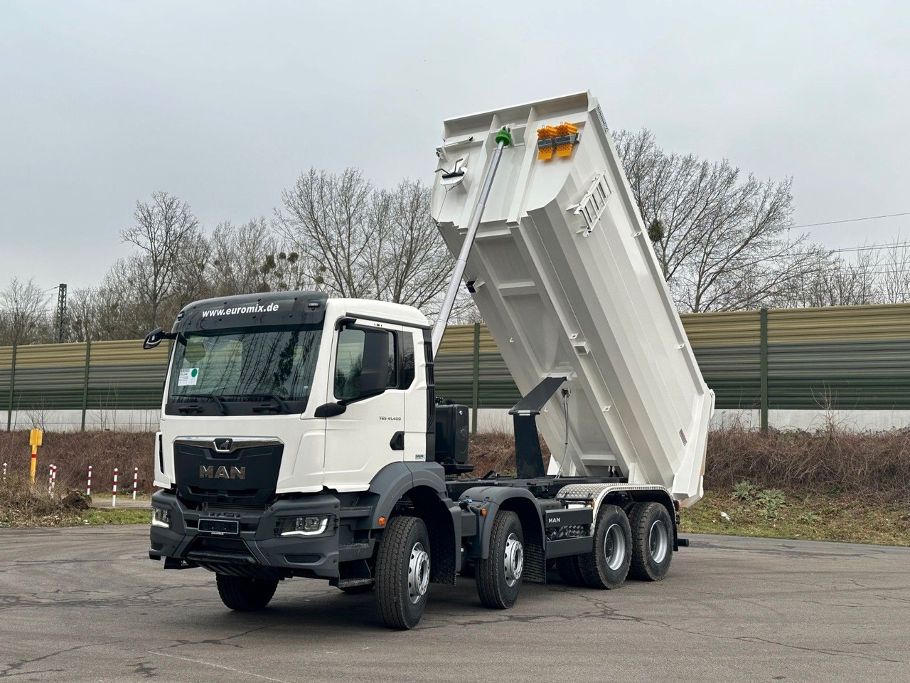 MAN TGS 41.400 8x4 / EUROMIX MTP 20m³/ EURO 5 MAN TGS 41.400 8x4 / EUROMIX MTP 20m³/ EURO 5 - Kipper vrachtwagen: afbeelding 4 MAN TGS 41.400 8x4 / EUROMIX MTP 20m³/ EURO 5 MAN TGS 41.400 8x4 / EUROMIX MTP 20m³/ EURO 5 - Kipper vrachtwagen: afbeelding 4