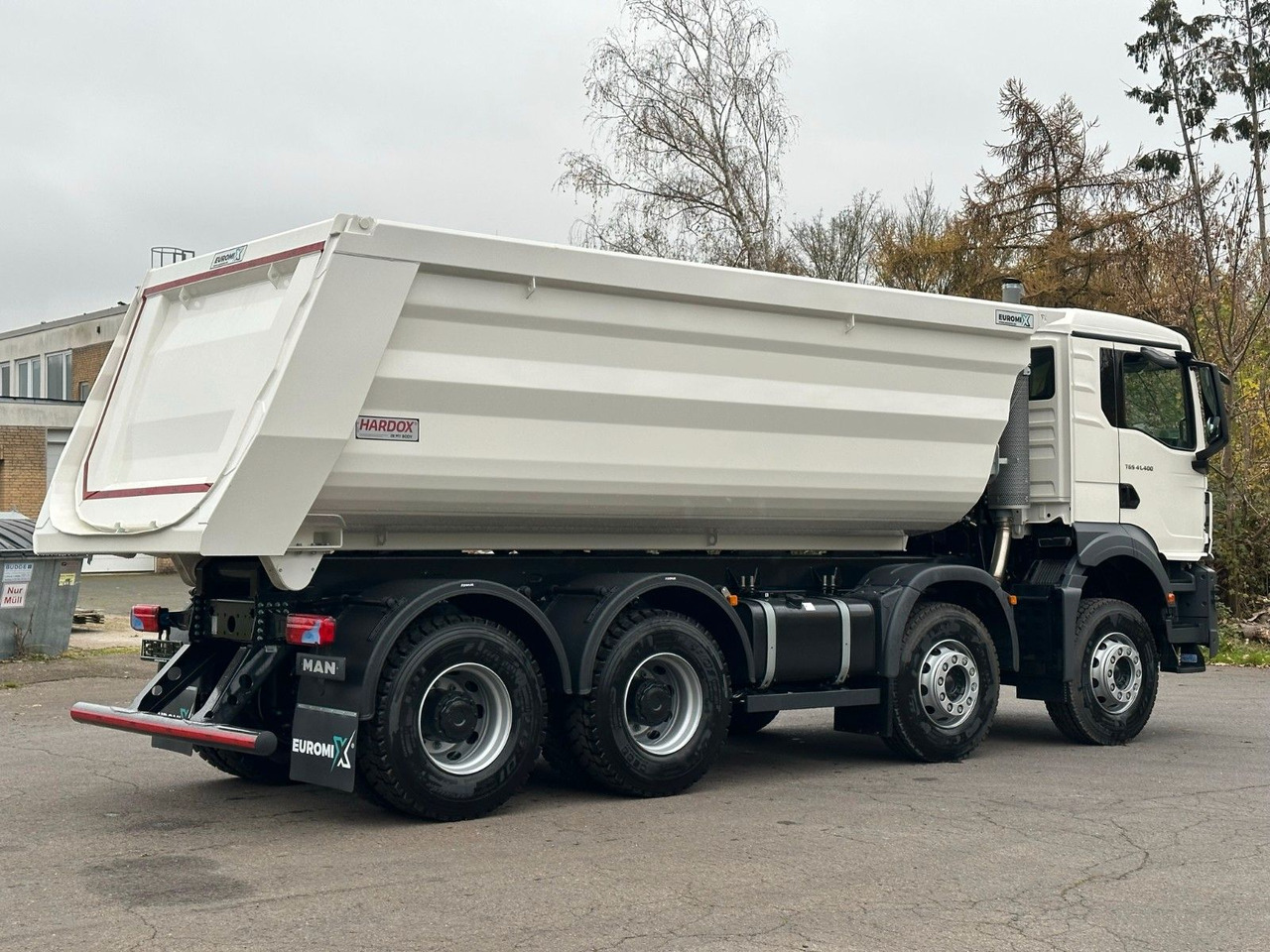 MAN TGS 41.400 8x4 / EUROMIX MTP 20m³/ EURO2 Kipper MAN TGS 41.400 8x4 / EUROMIX MTP 20m³/ EURO2 Kipper - Kipper vrachtwagen: afbeelding 5 MAN TGS 41.400 8x4 / EUROMIX MTP 20m³/ EURO2 Kipper MAN TGS 41.400 8x4 / EUROMIX MTP 20m³/ EURO2 Kipper - Kipper vrachtwagen: afbeelding 5