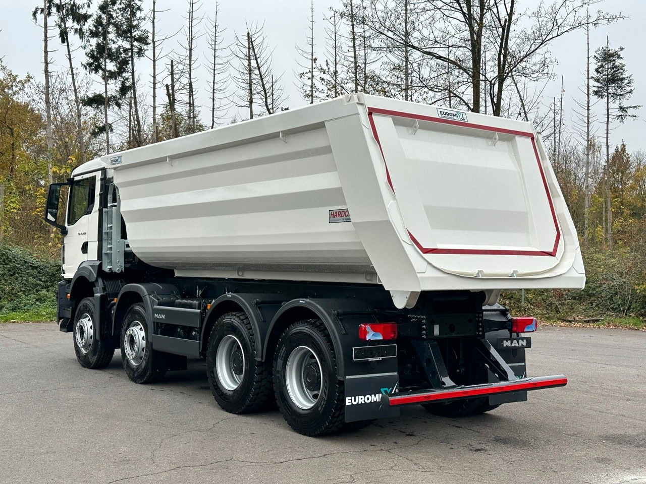 MAN TGS 41.400 8x4 / EUROMIX MTP 20m³/ EURO2 Kipper MAN TGS 41.400 8x4 / EUROMIX MTP 20m³/ EURO2 Kipper - Kipper vrachtwagen: afbeelding 3 MAN TGS 41.400 8x4 / EUROMIX MTP 20m³/ EURO2 Kipper MAN TGS 41.400 8x4 / EUROMIX MTP 20m³/ EURO2 Kipper - Kipper vrachtwagen: afbeelding 3