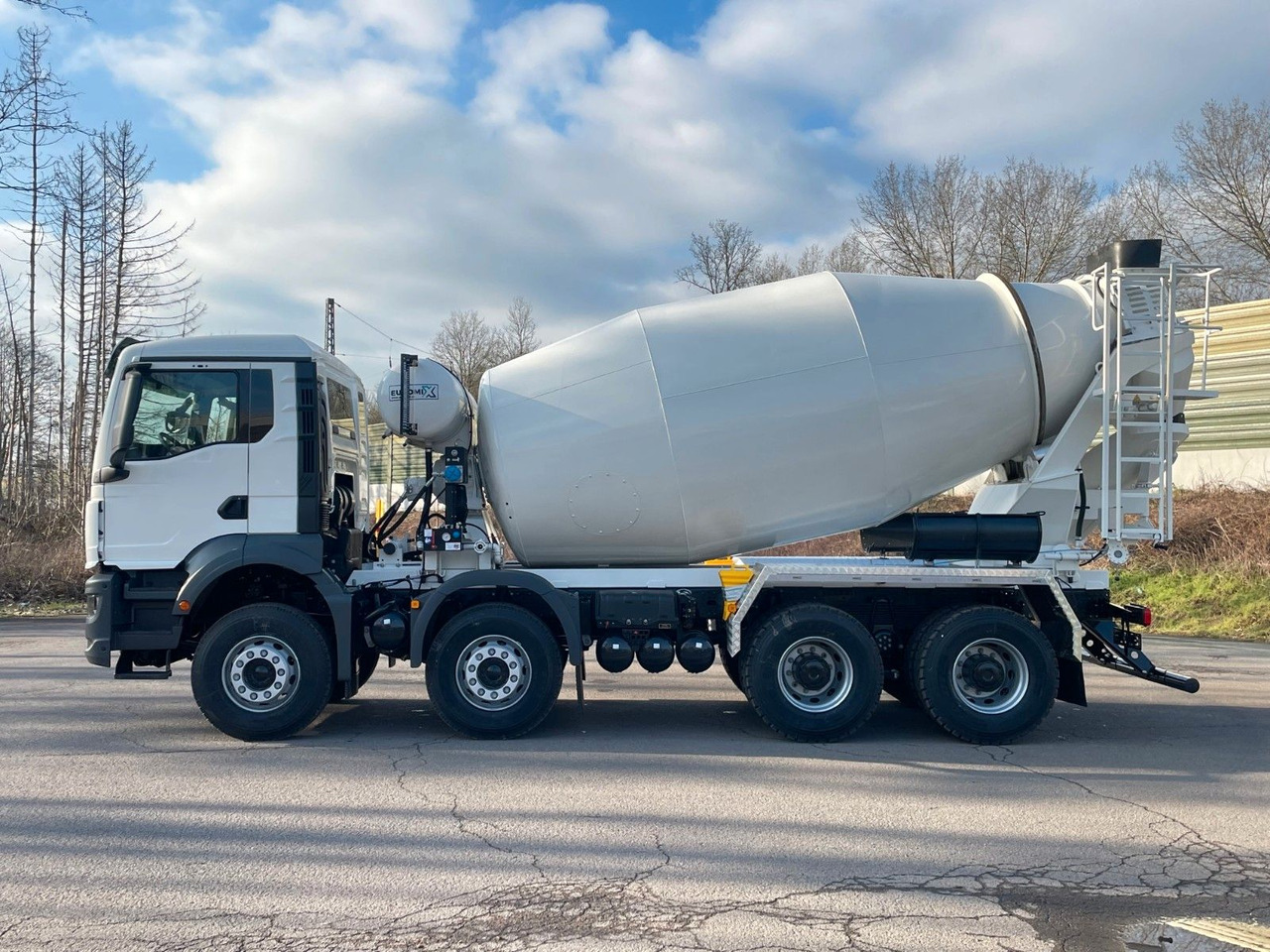 MAN TGS 41.400 8x4 / EuromixMTP EM 10m³ R / EURO 2 - Betonmixer: afbeelding 4 MAN TGS 41.400 8x4 / EuromixMTP EM 10m³ R / EURO 2 - Betonmixer: afbeelding 4