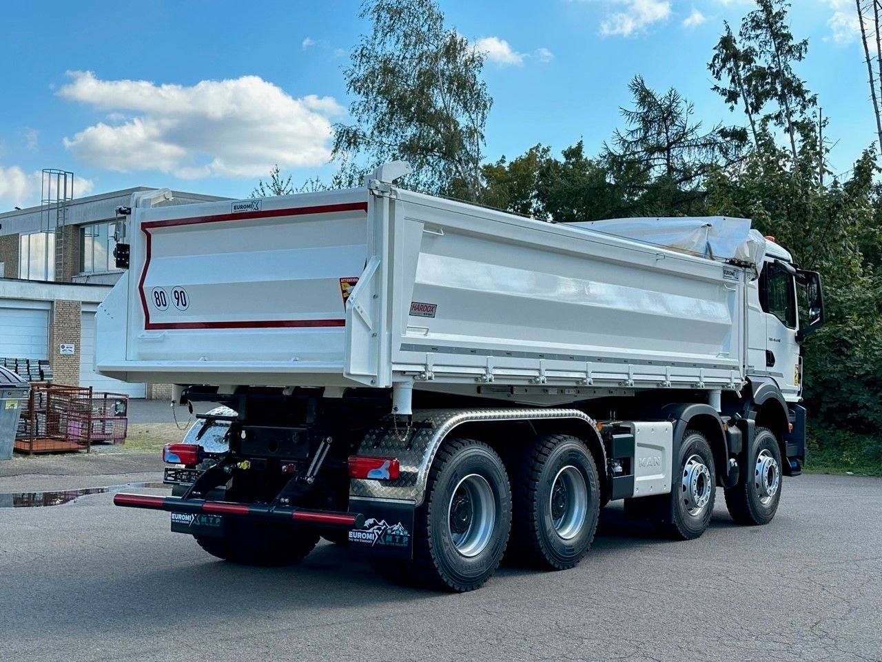 MAN TGS 41.440 8x4 EuromixMTP 3-Seiten-Kipper - Kipper vrachtwagen: afbeelding 5 MAN TGS 41.440 8x4 EuromixMTP 3-Seiten-Kipper - Kipper vrachtwagen: afbeelding 5