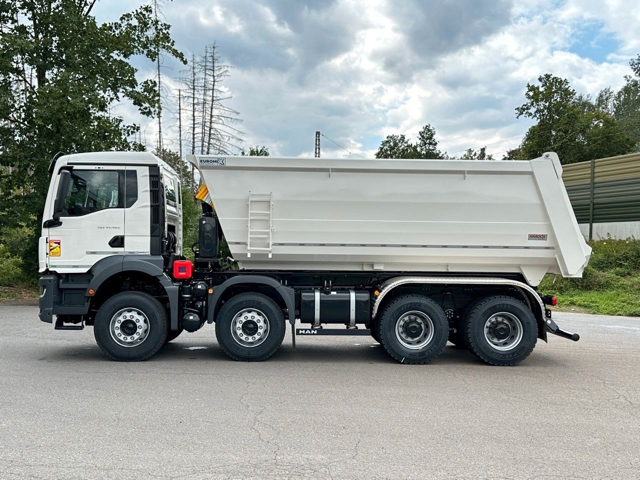 MAN TGS 41.440 8x4 EuromixMTP Mulden-Kipper - Kipper vrachtwagen: afbeelding 4 MAN TGS 41.440 8x4 EuromixMTP Mulden-Kipper - Kipper vrachtwagen: afbeelding 4