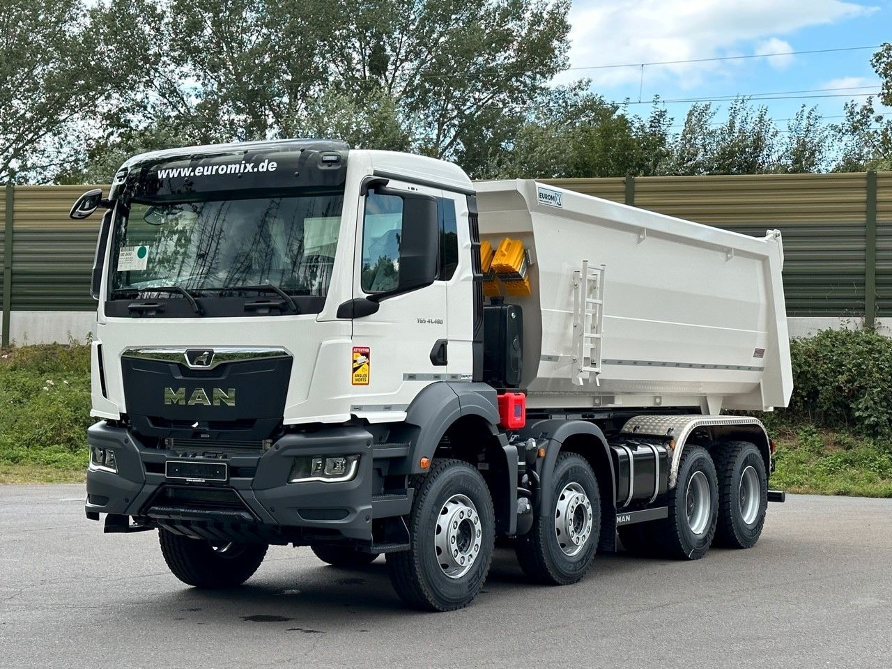 MAN TGS 41.440 8x4 EuromixMTP Mulden-Kipper - Kipper vrachtwagen: afbeelding 2 MAN TGS 41.440 8x4 EuromixMTP Mulden-Kipper - Kipper vrachtwagen: afbeelding 2