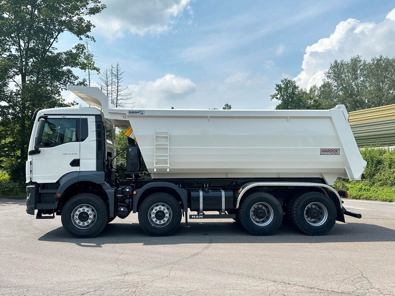 MAN TGS 41.440 8x4 EuromixMTP Mulden-Kipper - Kipper vrachtwagen: afbeelding 2 MAN TGS 41.440 8x4 EuromixMTP Mulden-Kipper - Kipper vrachtwagen: afbeelding 2