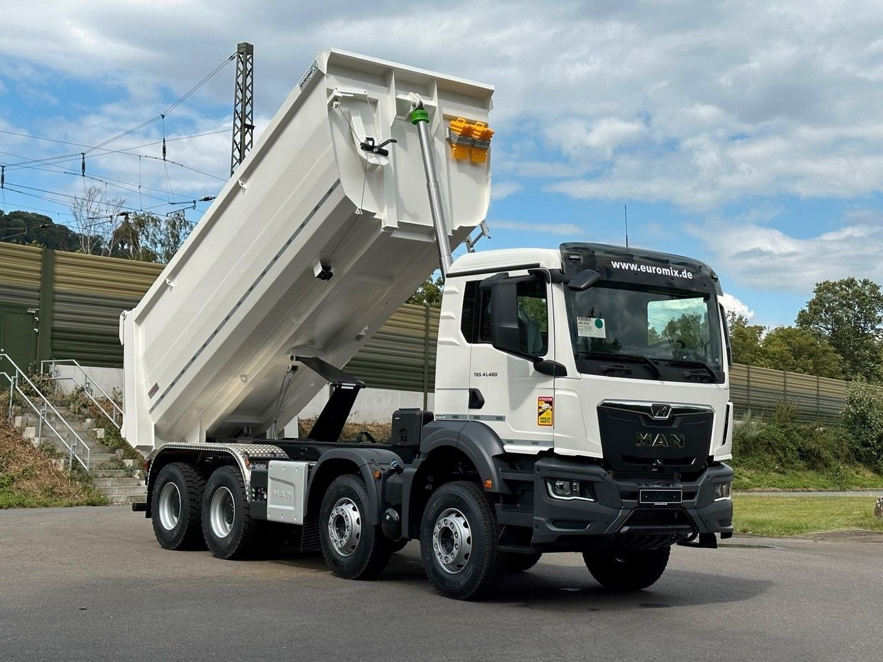 MAN TGS 41.440 8x4 EuromixMTP Mulden-Kipper - Kipper vrachtwagen: afbeelding 1 MAN TGS 41.440 8x4 EuromixMTP Mulden-Kipper - Kipper vrachtwagen: afbeelding 1