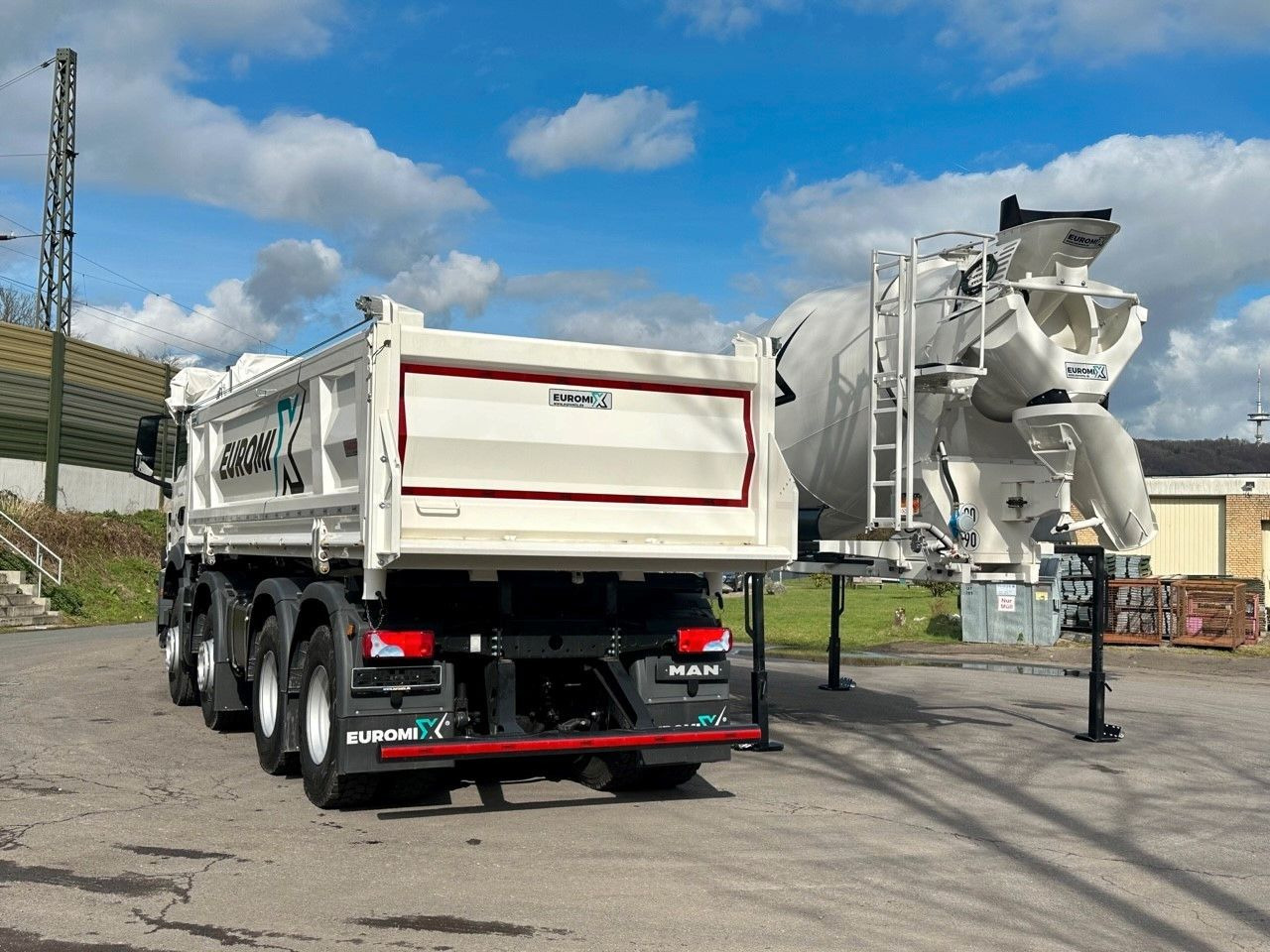 MAN TGS 41.440 8x4 WECHSELSYSTEM KIPPER+MISCHER - Kipper vrachtwagen: afbeelding 5 MAN TGS 41.440 8x4 WECHSELSYSTEM KIPPER+MISCHER - Kipper vrachtwagen: afbeelding 5