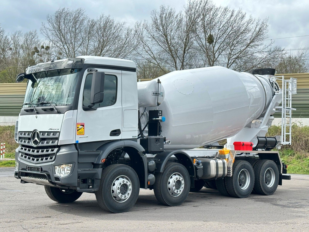 Mercedes-Benz 4145 8X4 EuromixMTP EM 10 Fahrmischer - Betonmixer: afbeelding 1 Mercedes-Benz 4145 8X4 EuromixMTP EM 10 Fahrmischer - Betonmixer: afbeelding 1