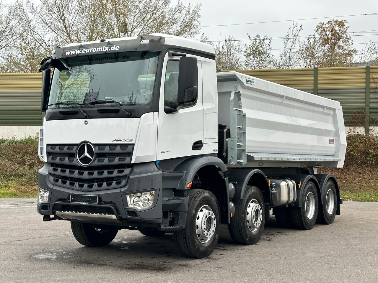 Mercedes-Benz AROCS 5 4145 8X4 E6e EuromixMTP 18m³ Kipper - Kipper vrachtwagen: afbeelding 1 Mercedes-Benz AROCS 5 4145 8X4 E6e EuromixMTP 18m³ Kipper - Kipper vrachtwagen: afbeelding 1