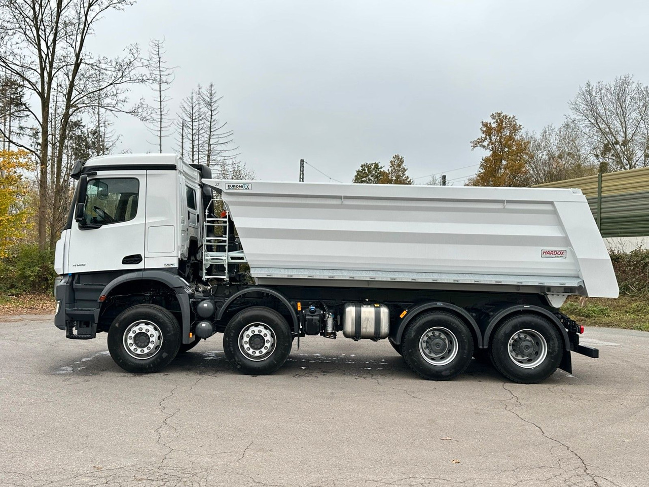 Mercedes-Benz AROCS 5 4145 8X4 E6e EuromixMTP 18m³ Kipper - Kipper vrachtwagen: afbeelding 3 Mercedes-Benz AROCS 5 4145 8X4 E6e EuromixMTP 18m³ Kipper - Kipper vrachtwagen: afbeelding 3