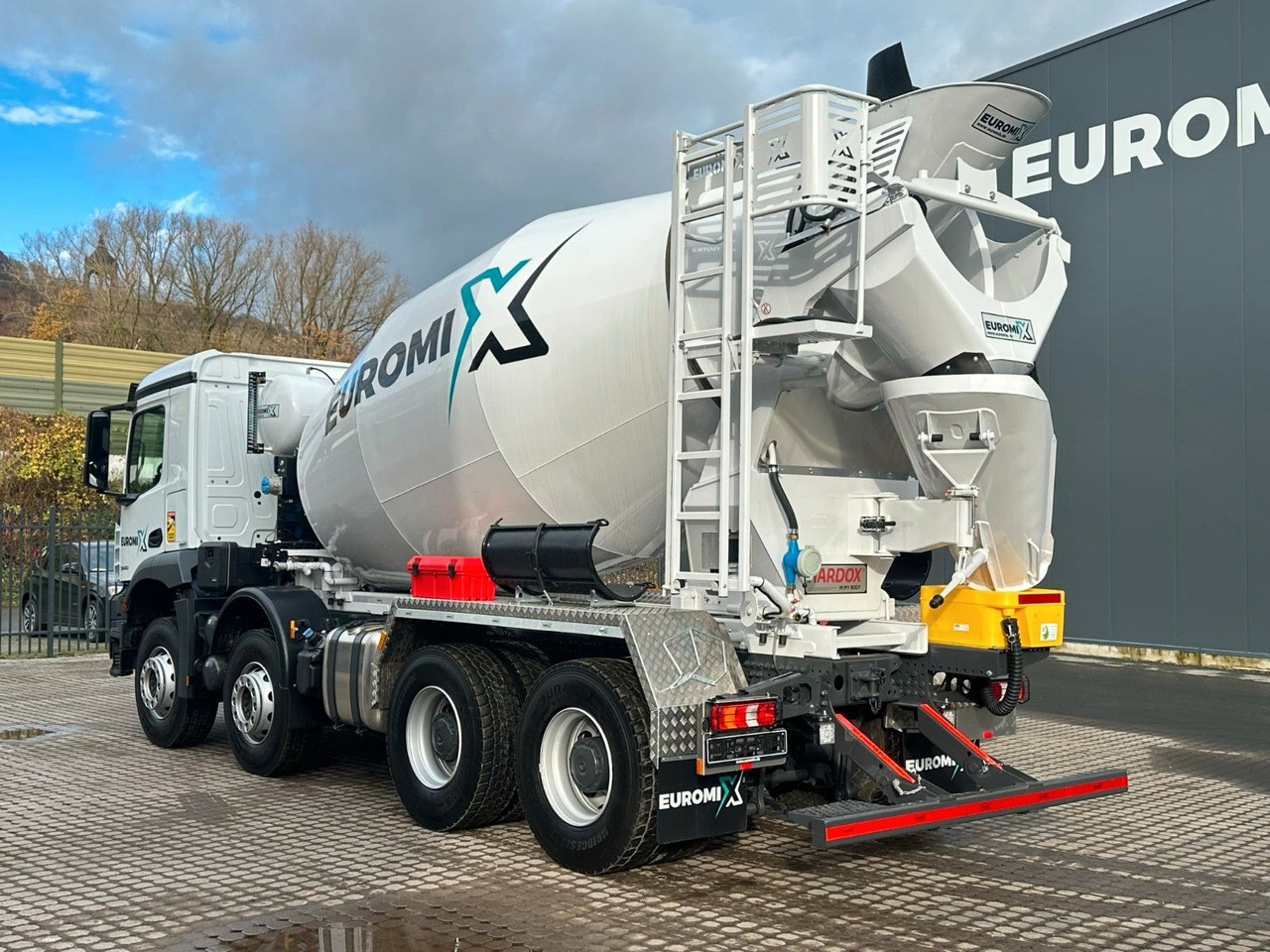 Mercedes-Benz Arocs 5 3540 8x4 EURO 6e EuromixMTP EM 9 L - Betonmixer: afbeelding 4 Mercedes-Benz Arocs 5 3540 8x4 EURO 6e EuromixMTP EM 9 L - Betonmixer: afbeelding 4