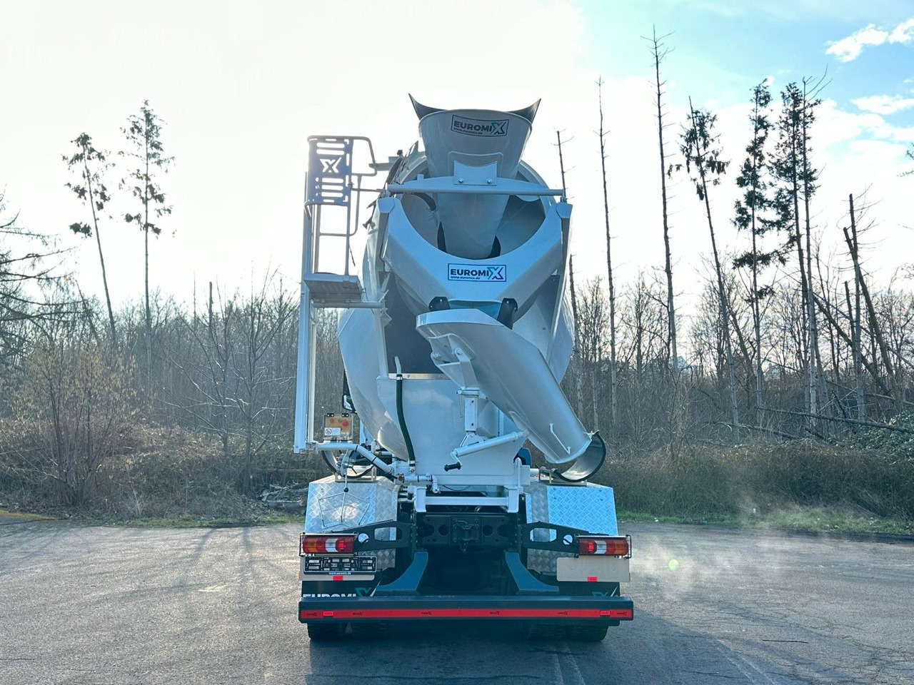 Mercedes-Benz Arocs 5 3743 8X4 / Euro6e EuromixMTP EM 10 L - Betonmixer: afbeelding 5 Mercedes-Benz Arocs 5 3743 8X4 / Euro6e EuromixMTP EM 10 L - Betonmixer: afbeelding 5