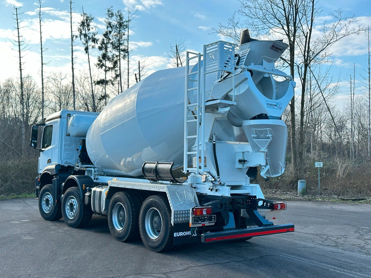 Mercedes-Benz Arocs 5 3743 8X4 / Euro6e EuromixMTP EM 10 L - Betonmixer: afbeelding 4 Mercedes-Benz Arocs 5 3743 8X4 / Euro6e EuromixMTP EM 10 L - Betonmixer: afbeelding 4