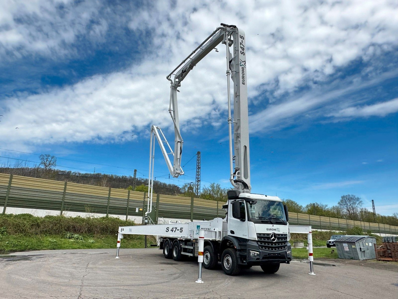 Mercedes-Benz Arocs 5 4542 8x4 SWAN TSP 47-5 160RZ ( 47m ) - Betonpomp: afbeelding 4 Mercedes-Benz Arocs 5 4542 8x4 SWAN TSP 47-5 160RZ ( 47m ) - Betonpomp: afbeelding 4