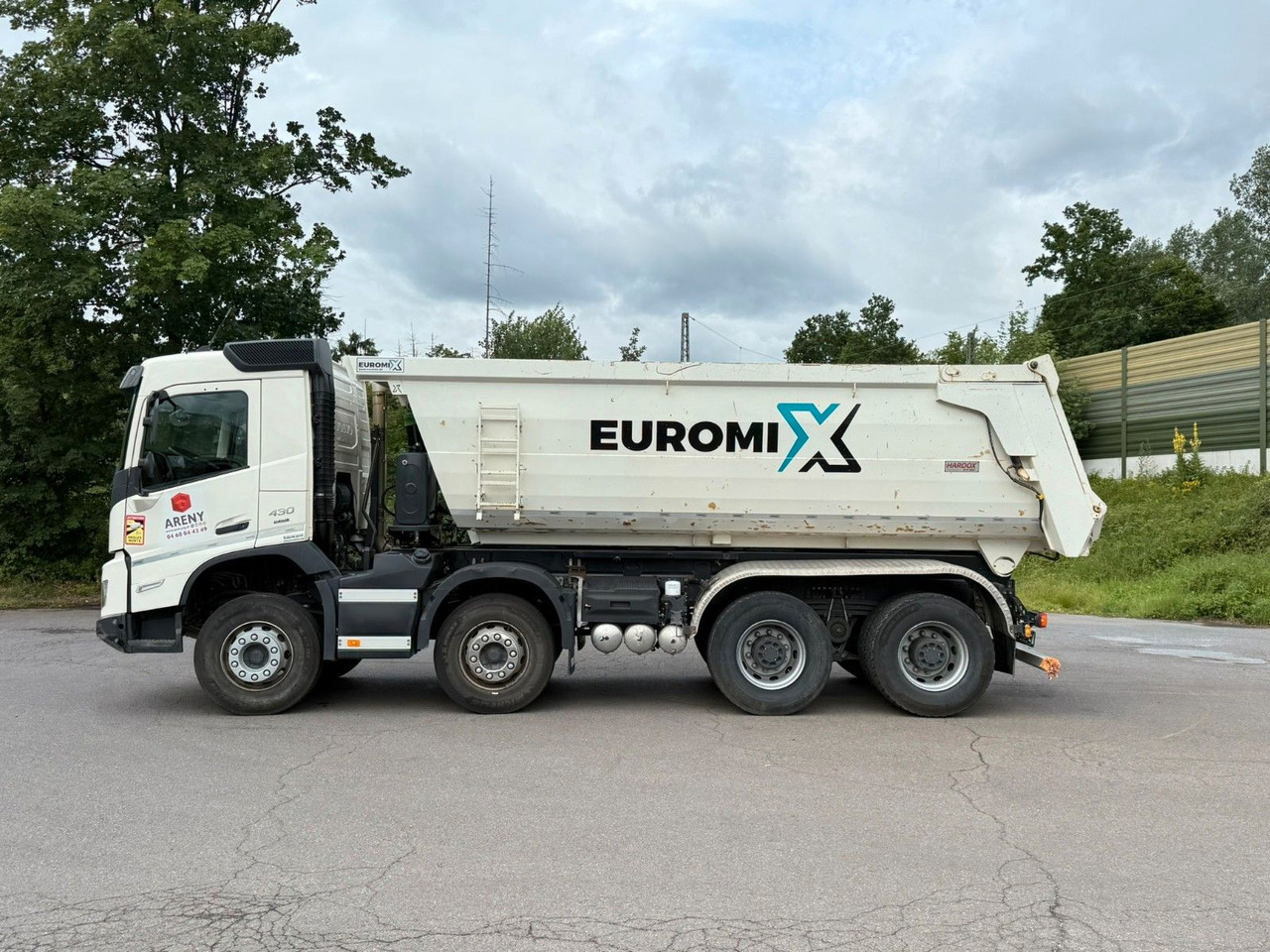 Volvo FMX 430 8X4 EuromixMTP 16m³ Hydraulische Klappe - Kipper vrachtwagen: afbeelding 3 Volvo FMX 430 8X4 EuromixMTP 16m³ Hydraulische Klappe - Kipper vrachtwagen: afbeelding 3