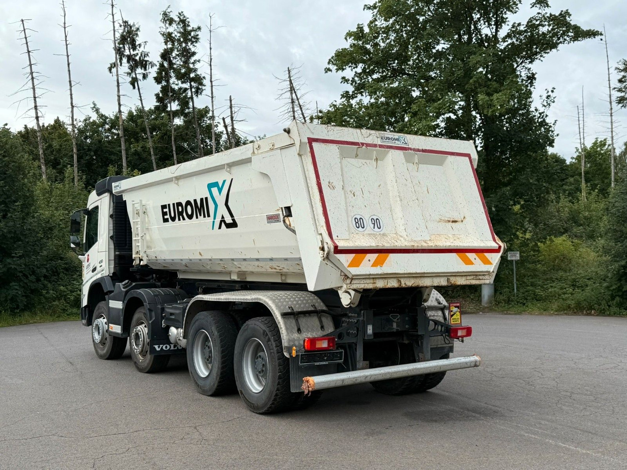 Volvo FMX 430 8X4 EuromixMTP 16m³ Hydraulische Klappe - Kipper vrachtwagen: afbeelding 4 Volvo FMX 430 8X4 EuromixMTP 16m³ Hydraulische Klappe - Kipper vrachtwagen: afbeelding 4