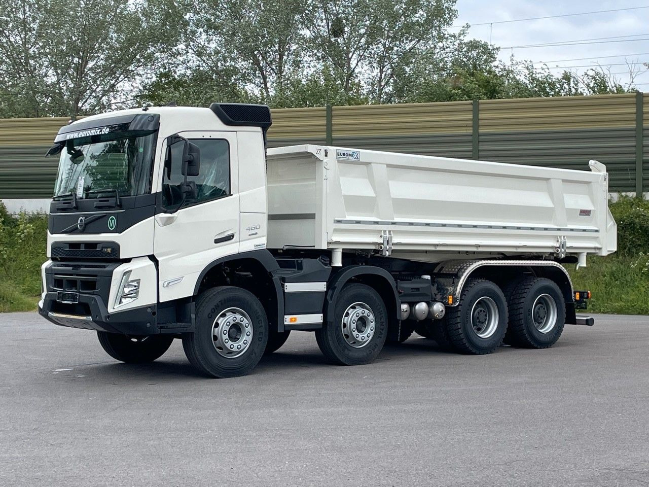 Volvo FMX 460 8x4 / WECHSELSYSTEM KIPPER+MISCHER Volvo FMX 460 8x4 / WECHSELSYSTEM KIPPER+MISCHER - Betonmixer: afbeelding 2 Volvo FMX 460 8x4 / WECHSELSYSTEM KIPPER+MISCHER Volvo FMX 460 8x4 / WECHSELSYSTEM KIPPER+MISCHER - Betonmixer: afbeelding 2