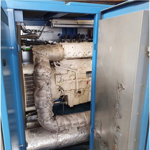 ZIEGLER Generator, WKK, M.A.N. motor (E0834) 50 KW electric/ 80KW thermic 1500 RPM 4 cylinders Sound muted - Luchtcompressor: afbeelding 1 ZIEGLER Generator, WKK, M.A.N. motor (E0834) 50 KW electric/ 80KW thermic 1500 RPM 4 cylinders Sound muted - Luchtcompressor: afbeelding 1