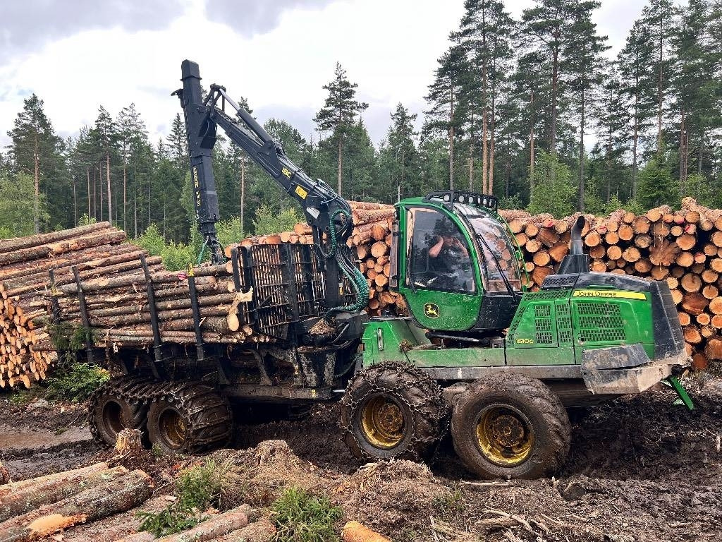 John Deere 1510 G - Forwarder: afbeelding 2 John Deere 1510 G - Forwarder: afbeelding 2