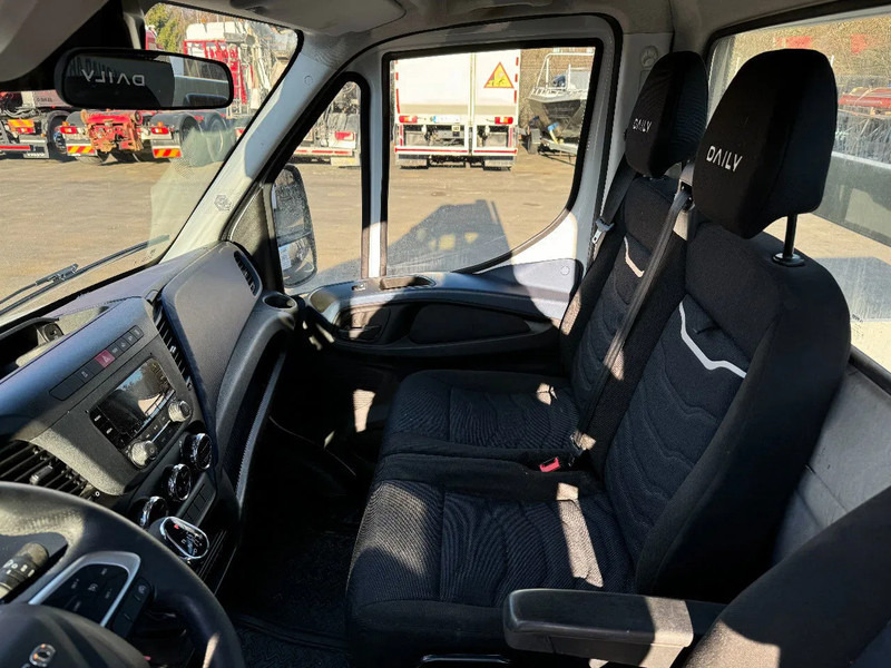 Vrachtwagen met open laadbak Iveco Daily 35C18, Flatbed + alu-side boards, 3.0TDi, 2022: afbeelding 18