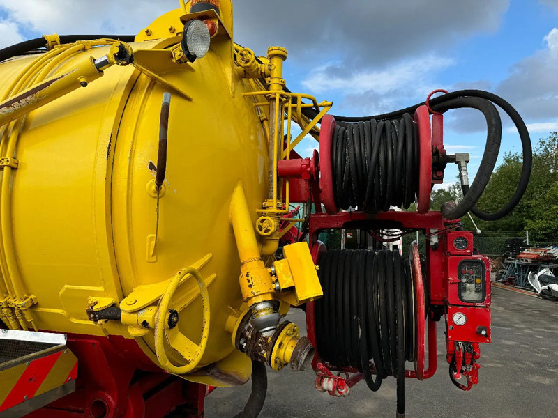 Volvo FL 10.320 12m3 Sludge / Vacuum & High Pressure-Truck, YM: 1990 - Vacuümwagen: afbeelding 5 Volvo FL 10.320 12m3 Sludge / Vacuum & High Pressure-Truck, YM: 1990 - Vacuümwagen: afbeelding 5