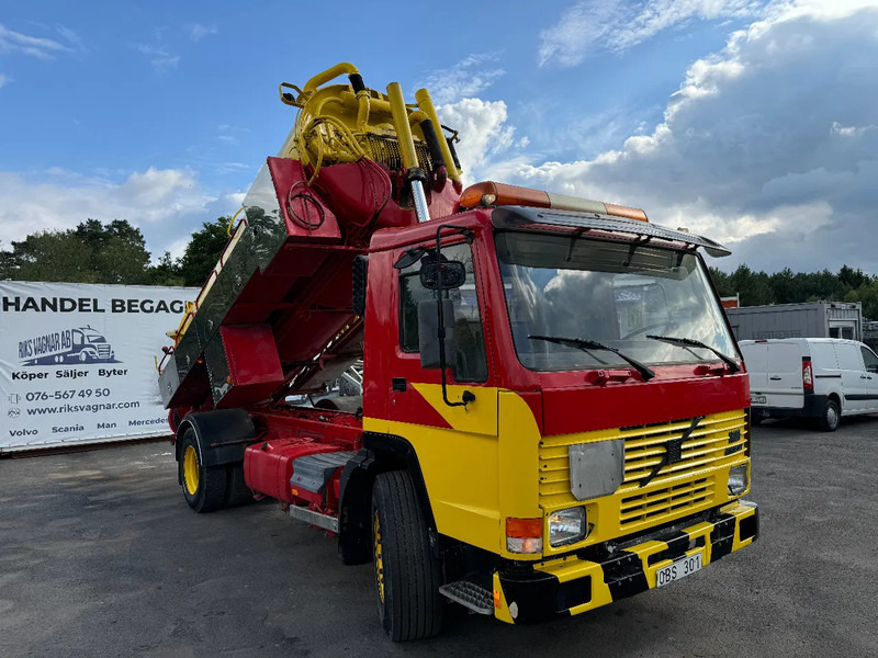 Volvo FL 10.320 4x2, Tipper 12m3 Sludge & Flushing Truck, with remote control, YM: 1990 - Vacuümwagen: afbeelding 1 Volvo FL 10.320 4x2, Tipper 12m3 Sludge & Flushing Truck, with remote control, YM: 1990 - Vacuümwagen: afbeelding 1