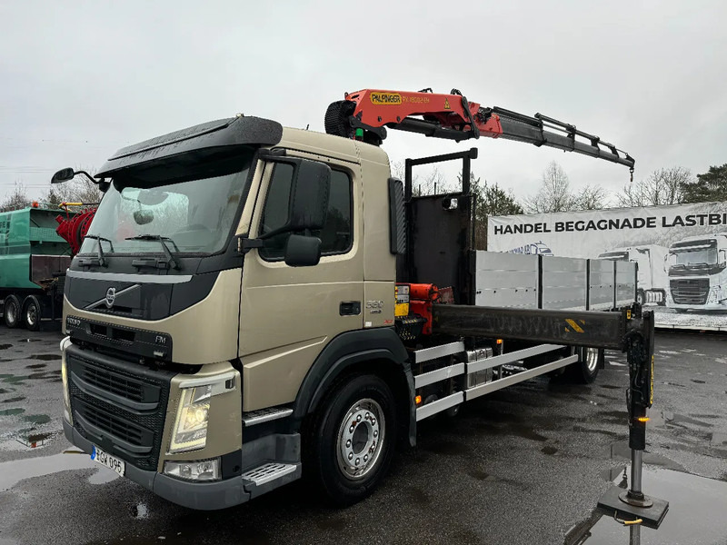 Volvo FM 11.330 4x2, Flatbed-truck with 18t/m Crane, 2014 - Vrachtwagen met open laadbak, Kraanwagen: afbeelding 3 Volvo FM 11.330 4x2, Flatbed-truck with 18t/m Crane, 2014 - Vrachtwagen met open laadbak, Kraanwagen: afbeelding 3