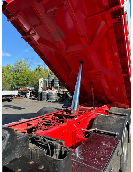 Volvo FM 6x2, Tipper + Crane and Skylift, 2009 - Kipper vrachtwagen, Kraanwagen: afbeelding 5 Volvo FM 6x2, Tipper + Crane and Skylift, 2009 - Kipper vrachtwagen, Kraanwagen: afbeelding 5