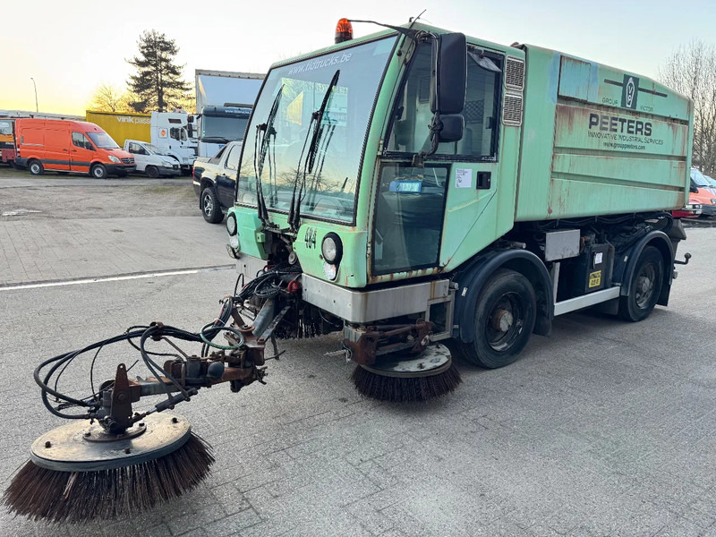 Bucher CITYCAT 5000SL **SWEEPER-BALAYEUSE** - Veegwagen: afbeelding 1 Bucher CITYCAT 5000SL **SWEEPER-BALAYEUSE** - Veegwagen: afbeelding 1